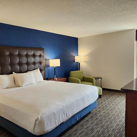 Heritage Inn & Suites St Louis Fenton, Trademark By Wyndham المظهر الخارجي الصورة