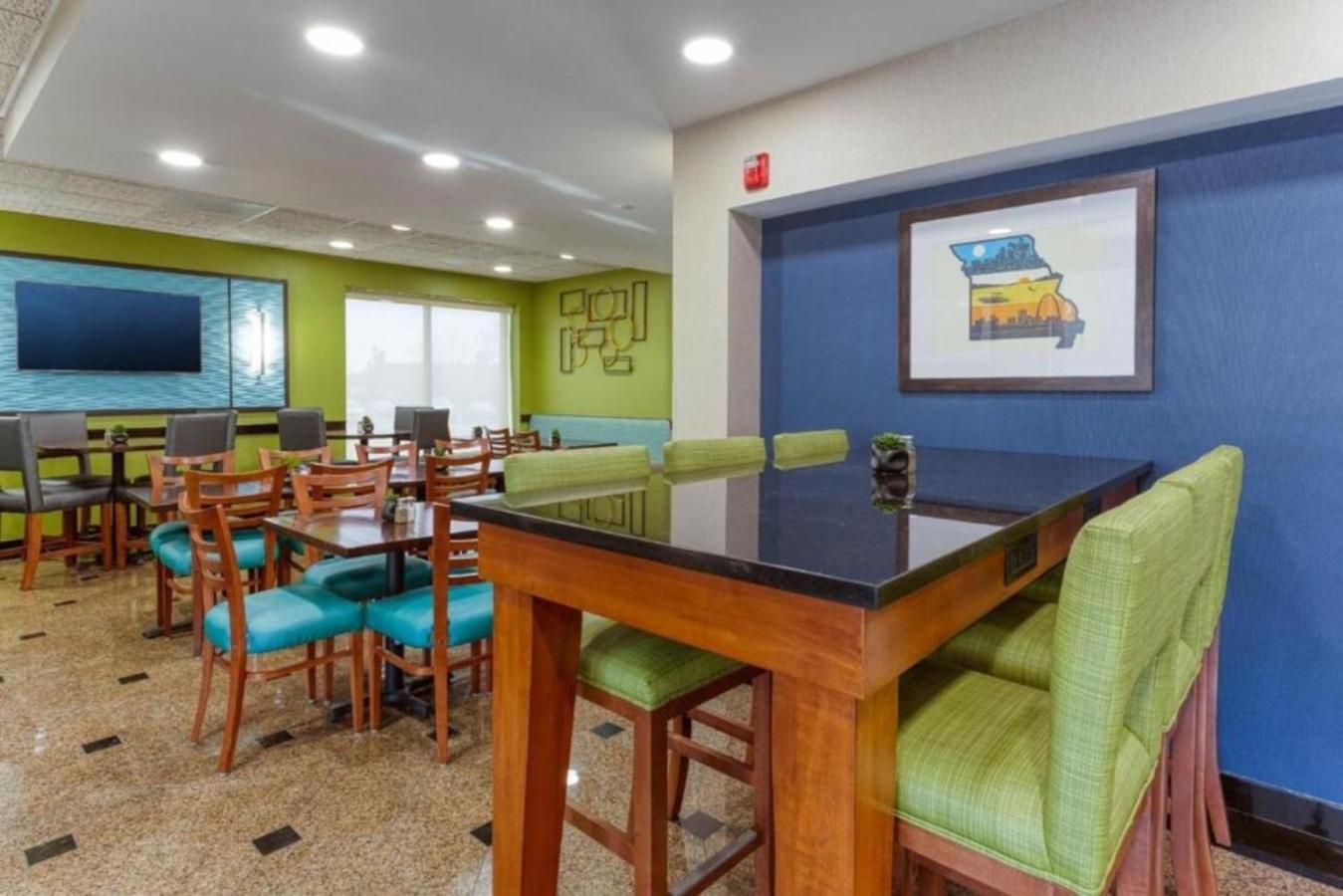 Heritage Inn & Suites St Louis Fenton, Trademark By Wyndham المظهر الخارجي الصورة