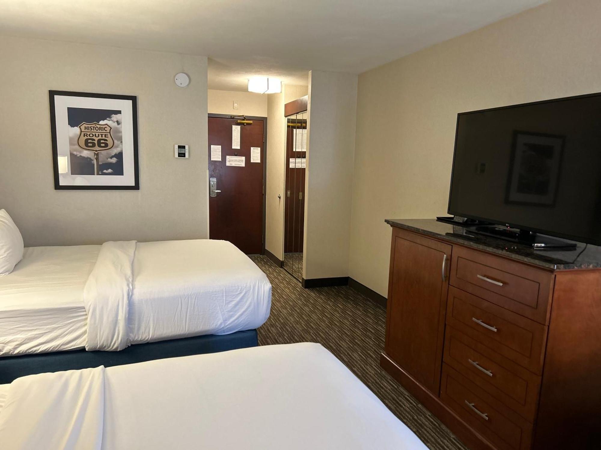 Heritage Inn & Suites St Louis Fenton, Trademark By Wyndham المظهر الخارجي الصورة
