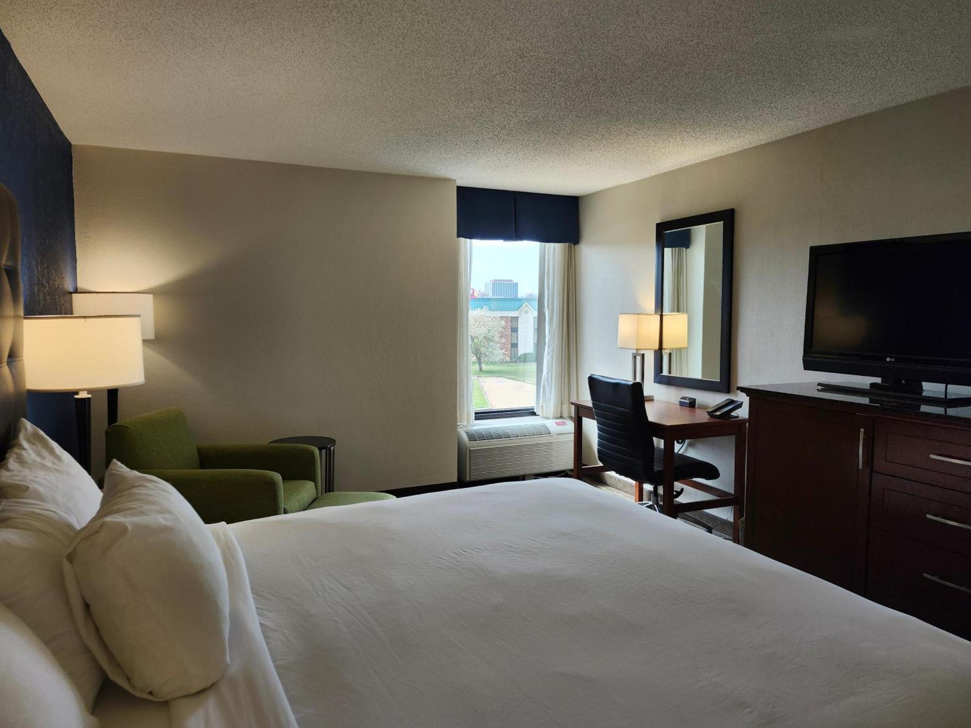 Heritage Inn & Suites St Louis Fenton, Trademark By Wyndham المظهر الخارجي الصورة