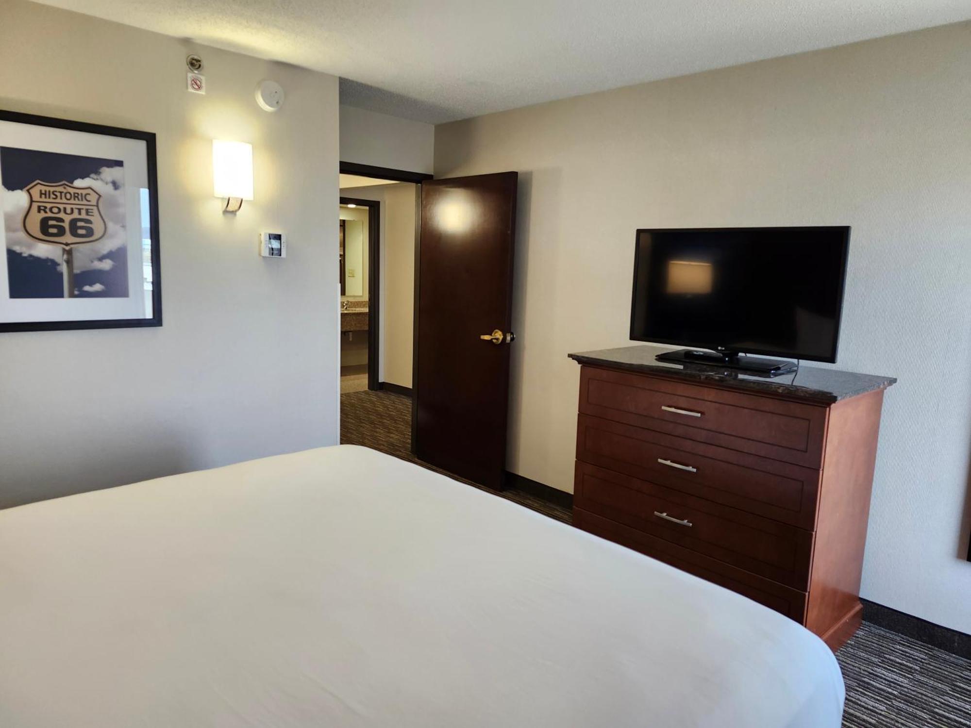 Heritage Inn & Suites St Louis Fenton, Trademark By Wyndham المظهر الخارجي الصورة