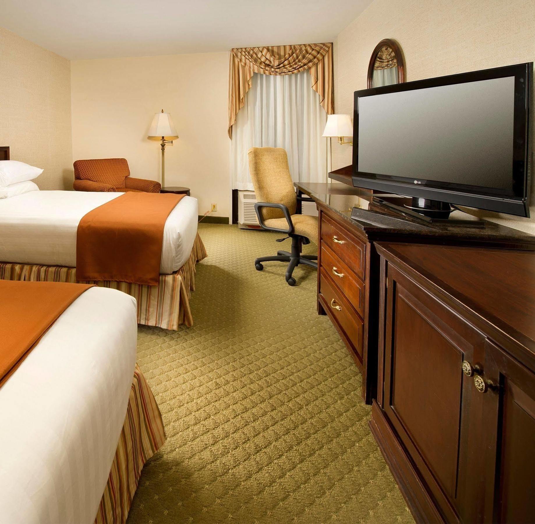 Heritage Inn & Suites St Louis Fenton, Trademark By Wyndham المظهر الخارجي الصورة